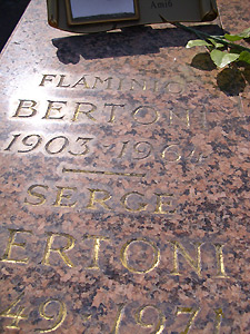 Bertonis Grab in Antony